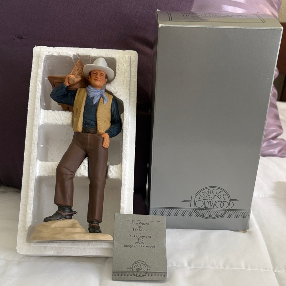 John Wayne Avon vintage CollectableFigurine with‎ Box original